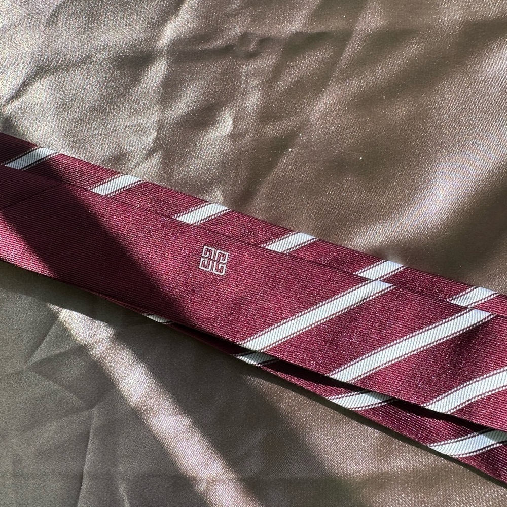 Givenchy tie - Picture 6 of 6